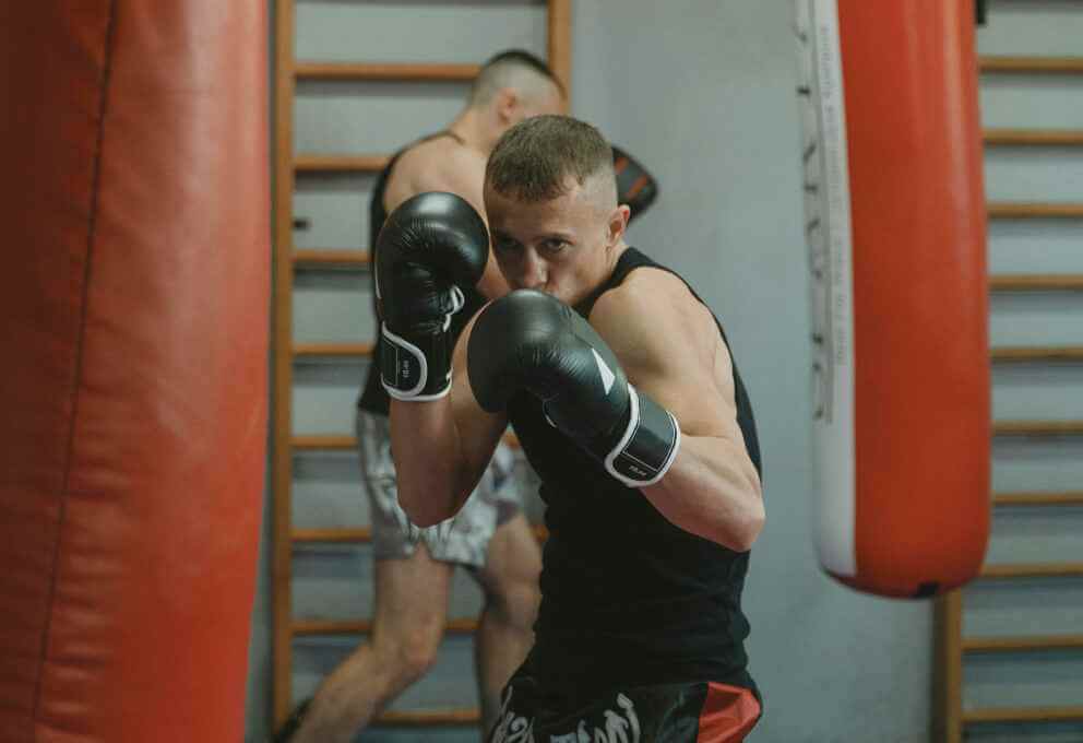 Muscls’ta kutu atlama ve patlayıcı kuvvet için kullanılan ekipman alanı